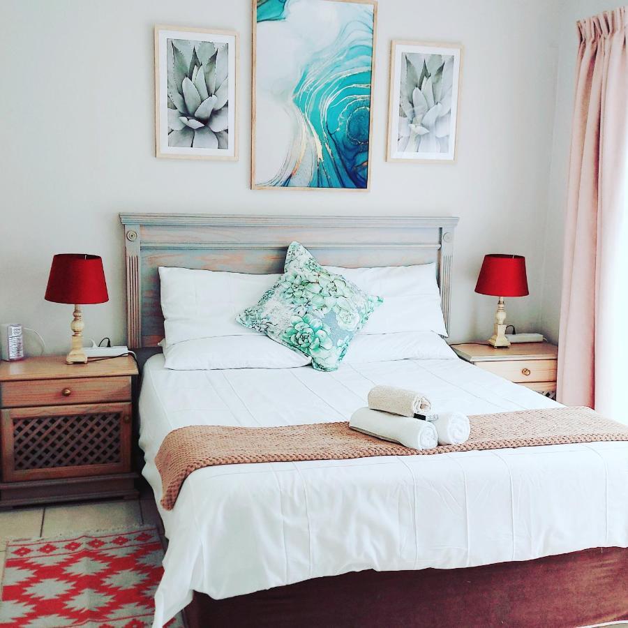 The Coelacanth Guest House And Beach Thyme Self Catering Kiddʼs Beach Eksteriør bilde