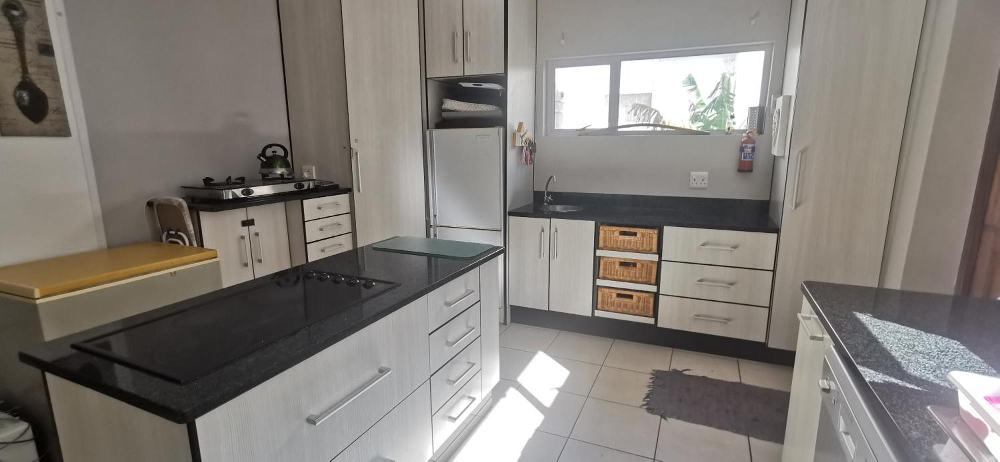 The Coelacanth Guest House And Beach Thyme Self Catering Kiddʼs Beach Eksteriør bilde